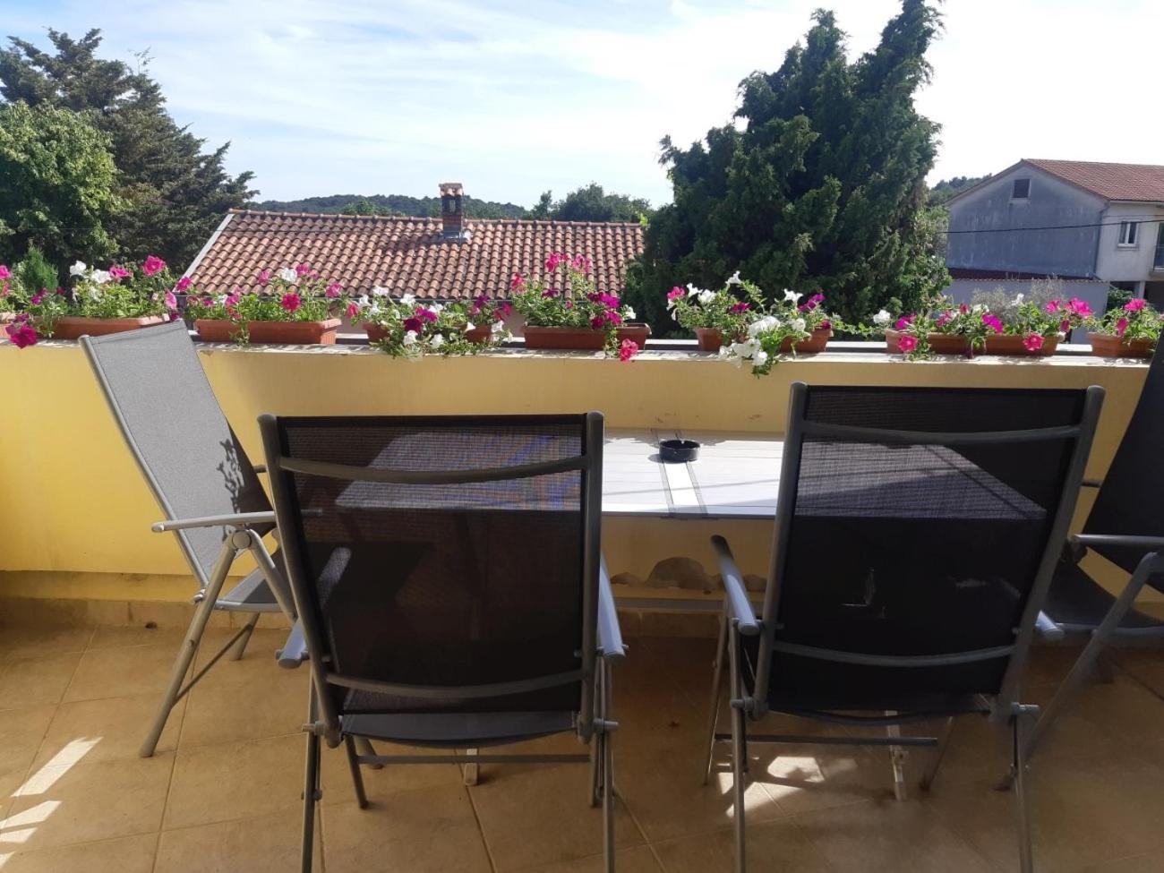 Apartment Marija Pula Zewnętrze zdjęcie