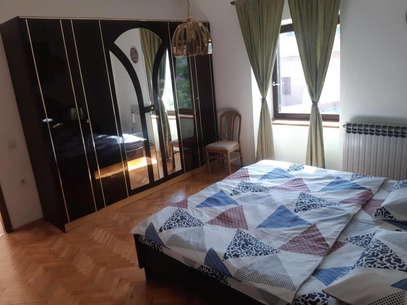 Apartment Marija Pula Zewnętrze zdjęcie
